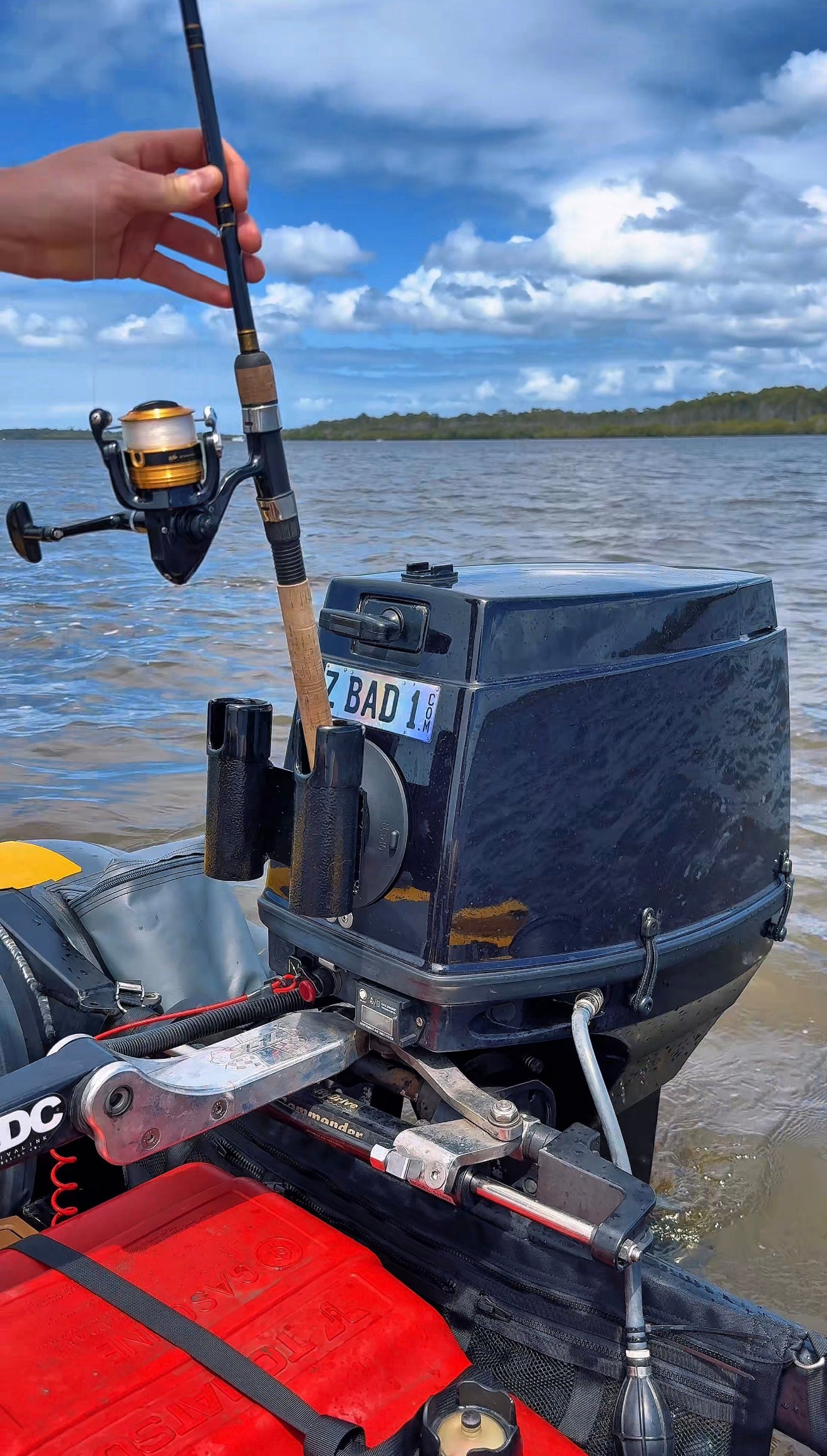 ZBAD1 - Super Suction Mount Rod Holder