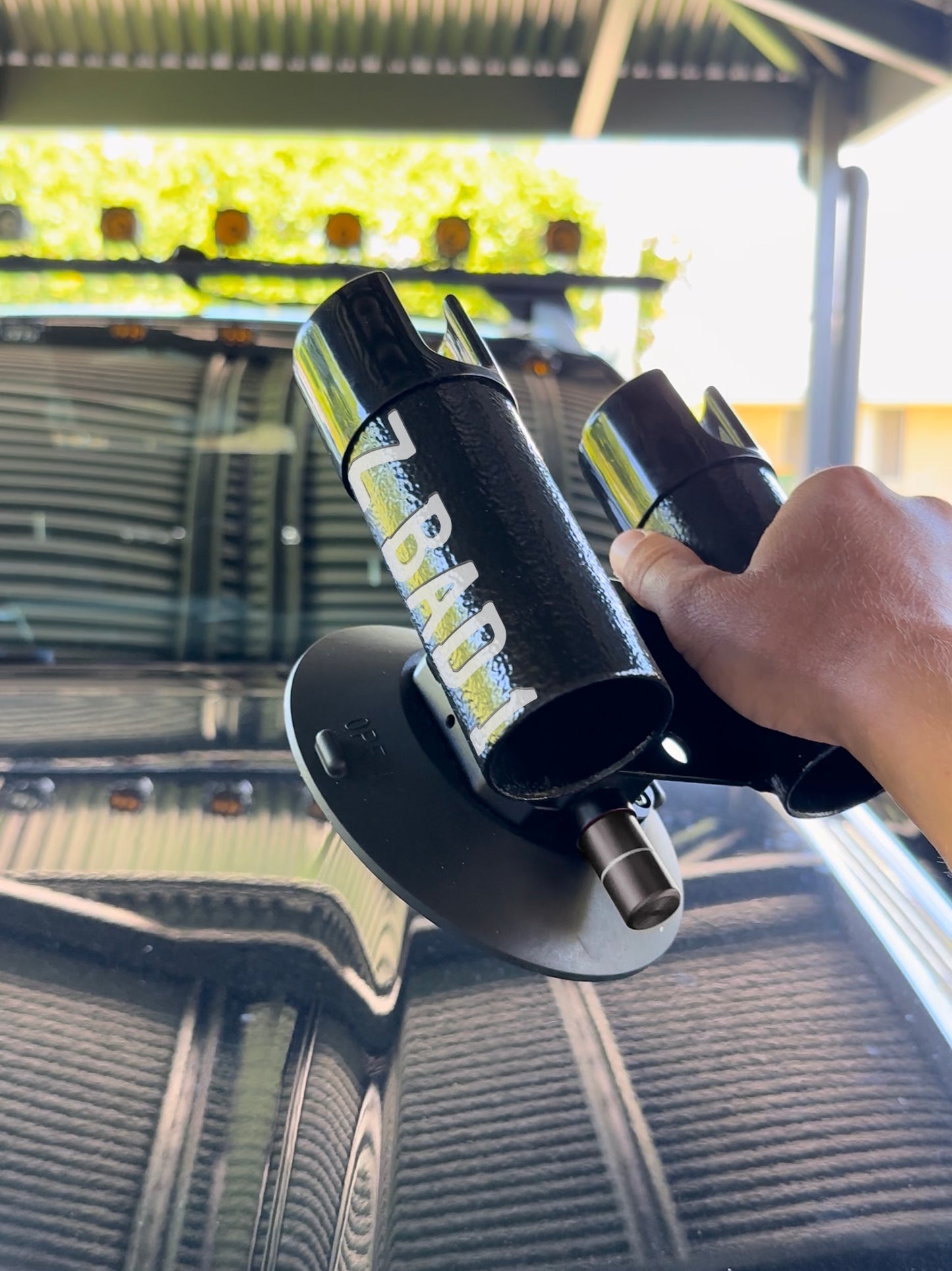 ZBAD1 - Super Suction Mount Rod Holder